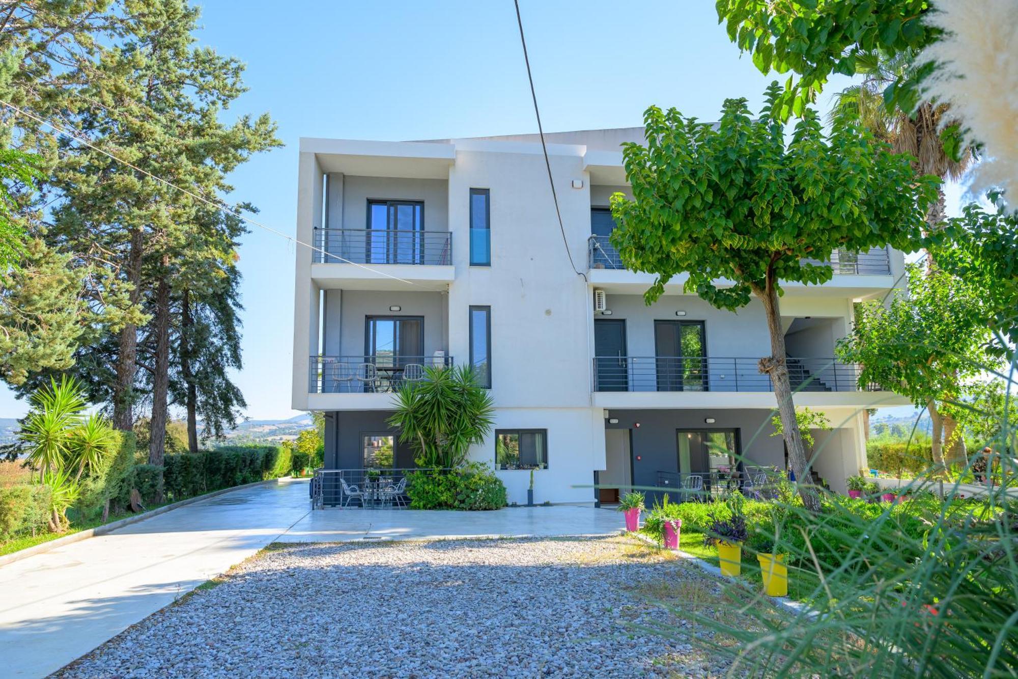 Bikini Apartments Kariótai Exteriör bild